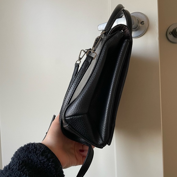 Matt & Nat Purse - Picture 6 of 7